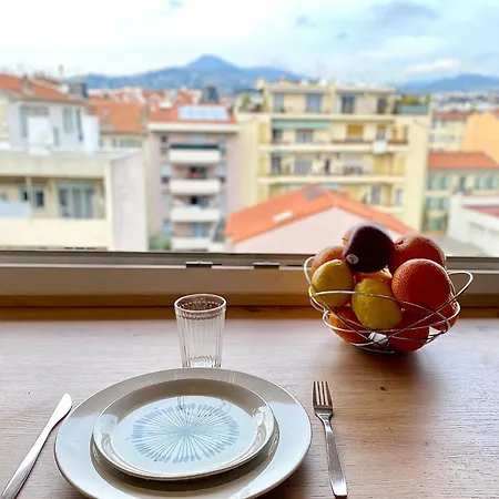 Apartment Cosy Avec Vue Sur Montagnes, Proche Gare Nice